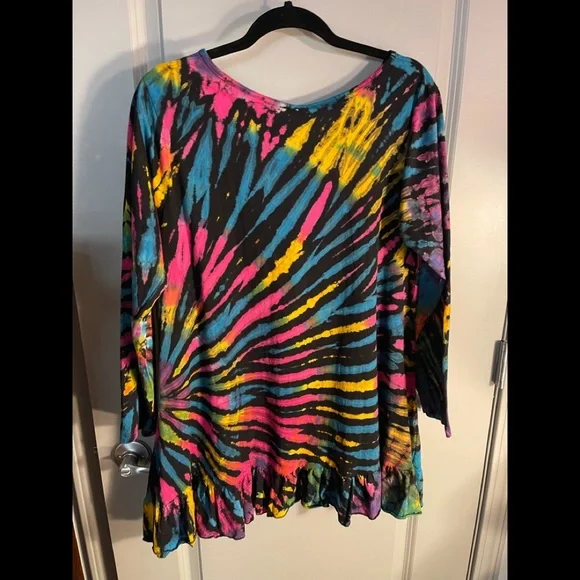 NWT.  Tye Dye Hippie, Boho Sacred Threads Blouse Onesize.  CL/GR - Picture 4 of 7